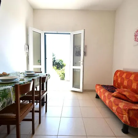 Apartment Charming In Location With Air Conditioning Pets *